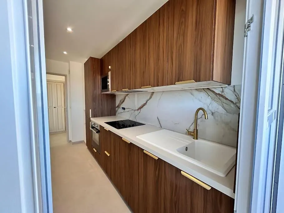Prestige - 4 Pers Neuf Vue Mer - Hyper Centre Saint-Raphael  0*, Saint-Raphael (Var) France